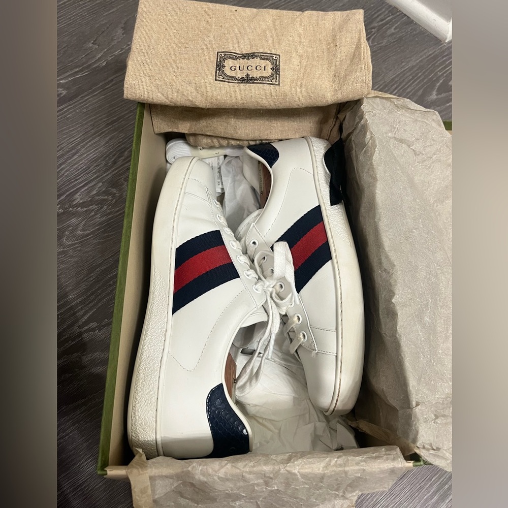 Gucci New Ace Sneakers - Size 7 (8 US) - Like New Condition